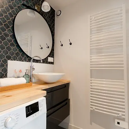2 Spacieux Lit King Verdun Parking Gratuit Apartamento *
